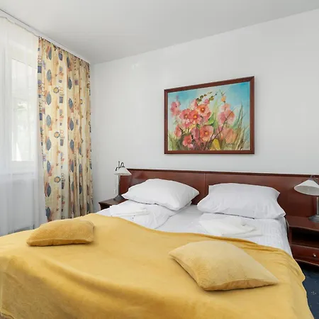 Astra By Solarento Apartament *